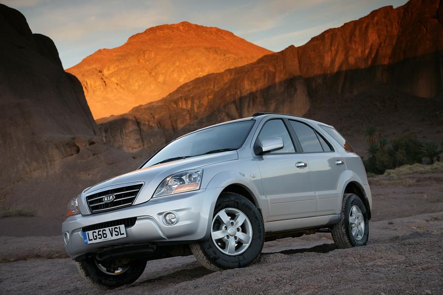  Kia Sorento 2006 года  (фото 28 из 57)
